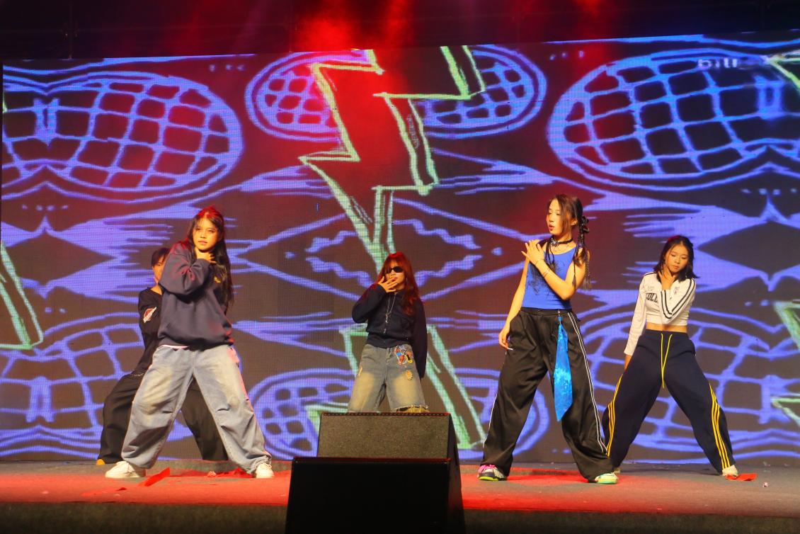 C:/Users/36222/Desktop/现代舞/IMG_9060(1).jpgIMG_9060(1) C:/Users/36222/Desktop/现代舞/IMG_9060(1).jpgIMG_9060(1)