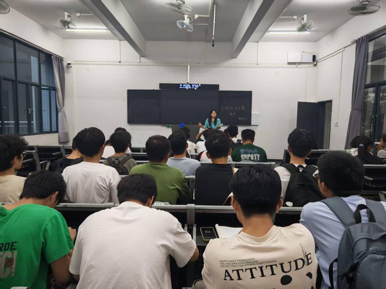 25机械设计制造及自动化本科3班 25机械设计制造及自动化本科3班