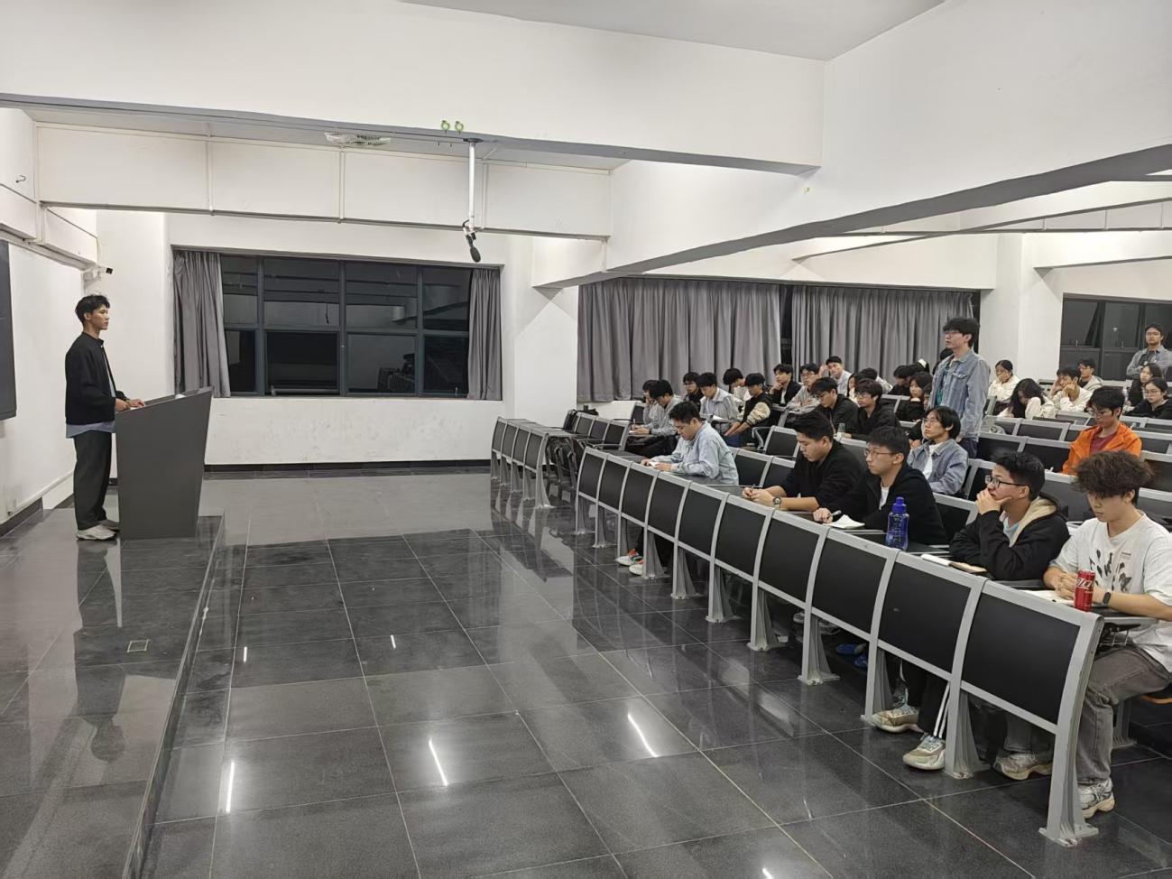 C:/Users/86178/Desktop/3.jpg3