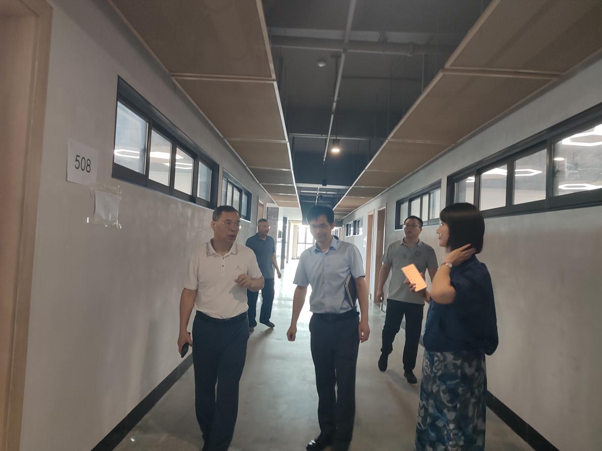 C:/Users/Administrator/Desktop/照片/2/微信图片_2025-09-01_111150_700.jpg微信图片_2025-09-01_111150_700