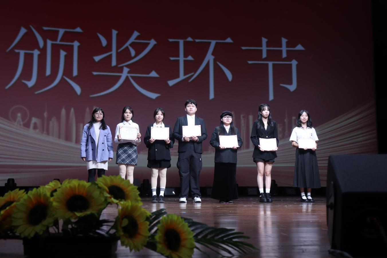 266e17e25f35b483e2b08e41fcf1894