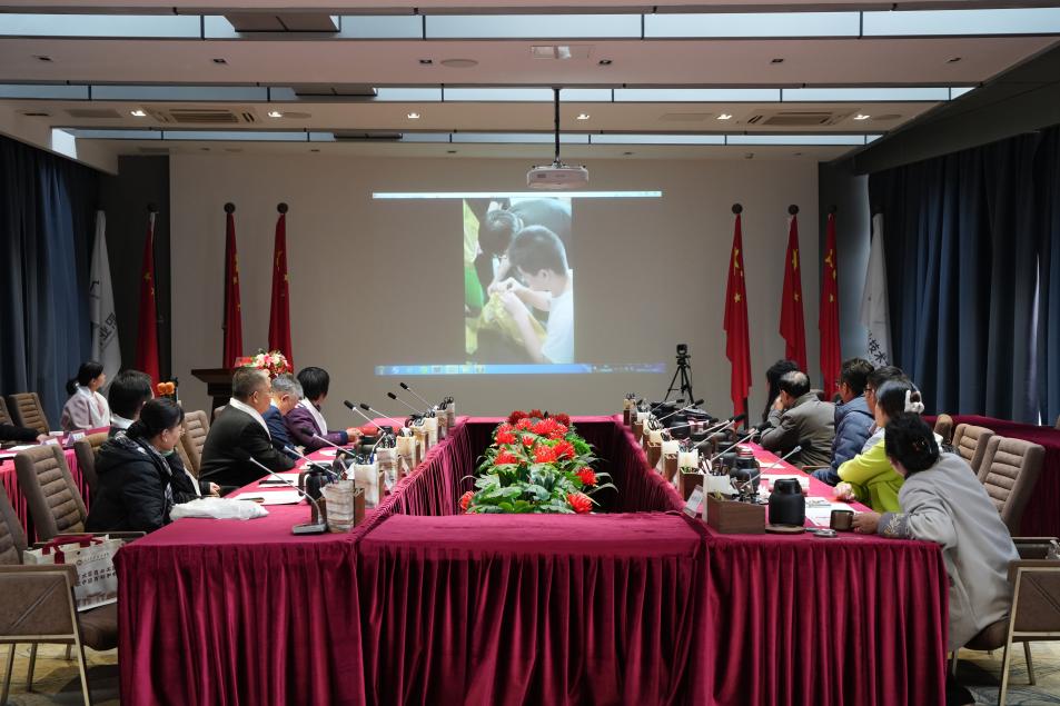 观看访学学生视频