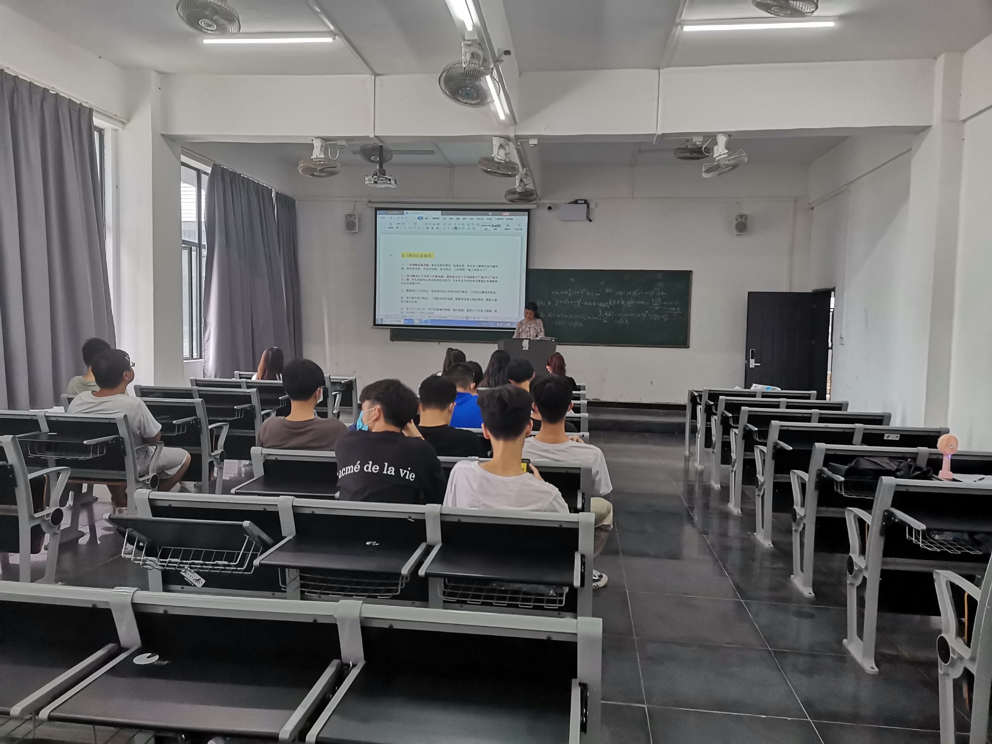 c4e7ae34c71d822528d7c6672e2c58f