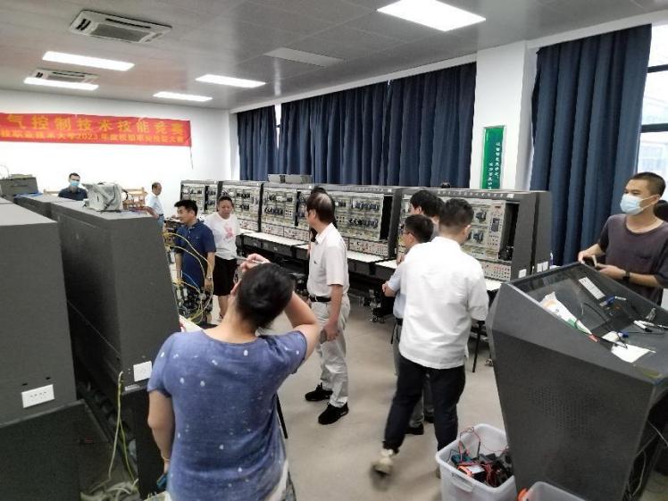 9b7c0735d5881a3e39bf2638dd30549