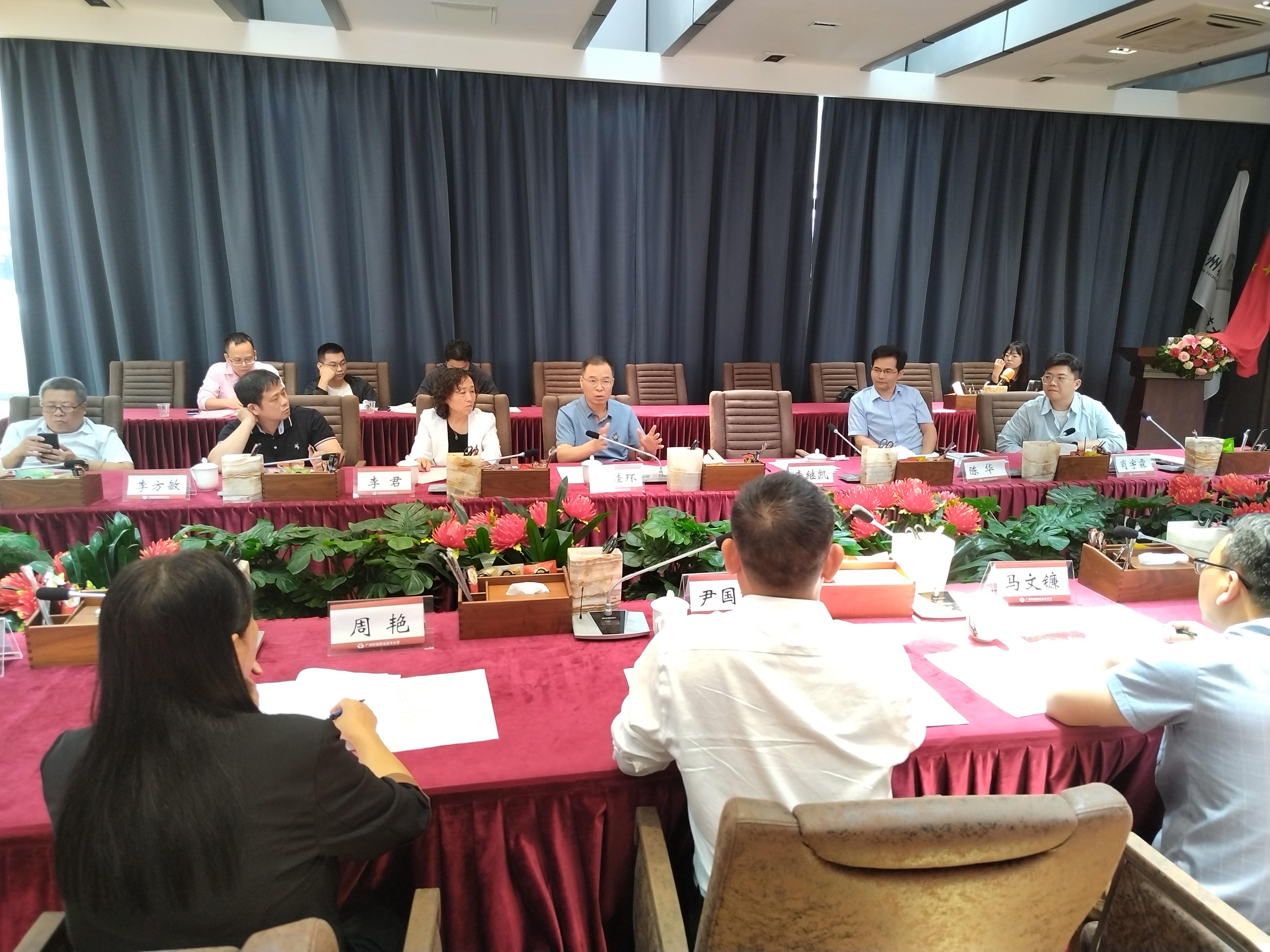 f5df6e332c2f775af0255dedda9c216.jpg f5df6e332c2f775af0255dedda9c216.jpg