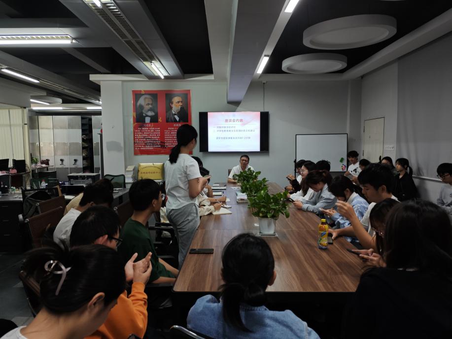 2337f3de90905636876cb38589dffaa