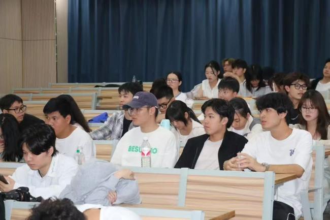 C:/Users/86137/Pictures/3.。.jpg3.。