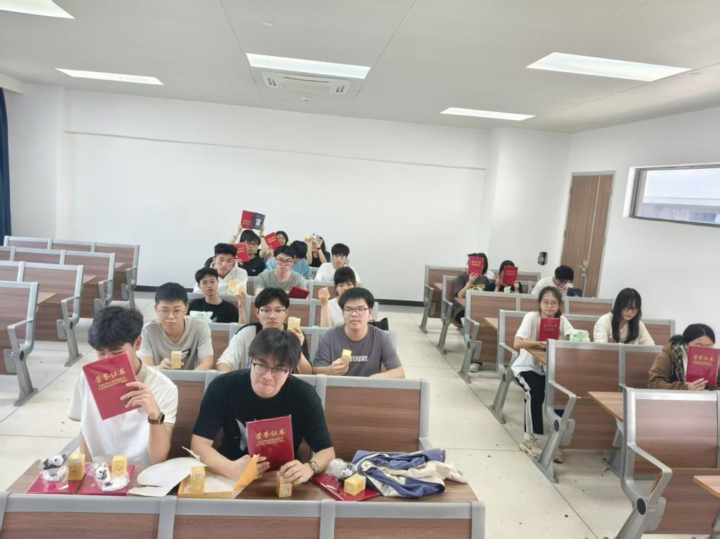 f40d5dd030535ae2e7b83daf691eadff_