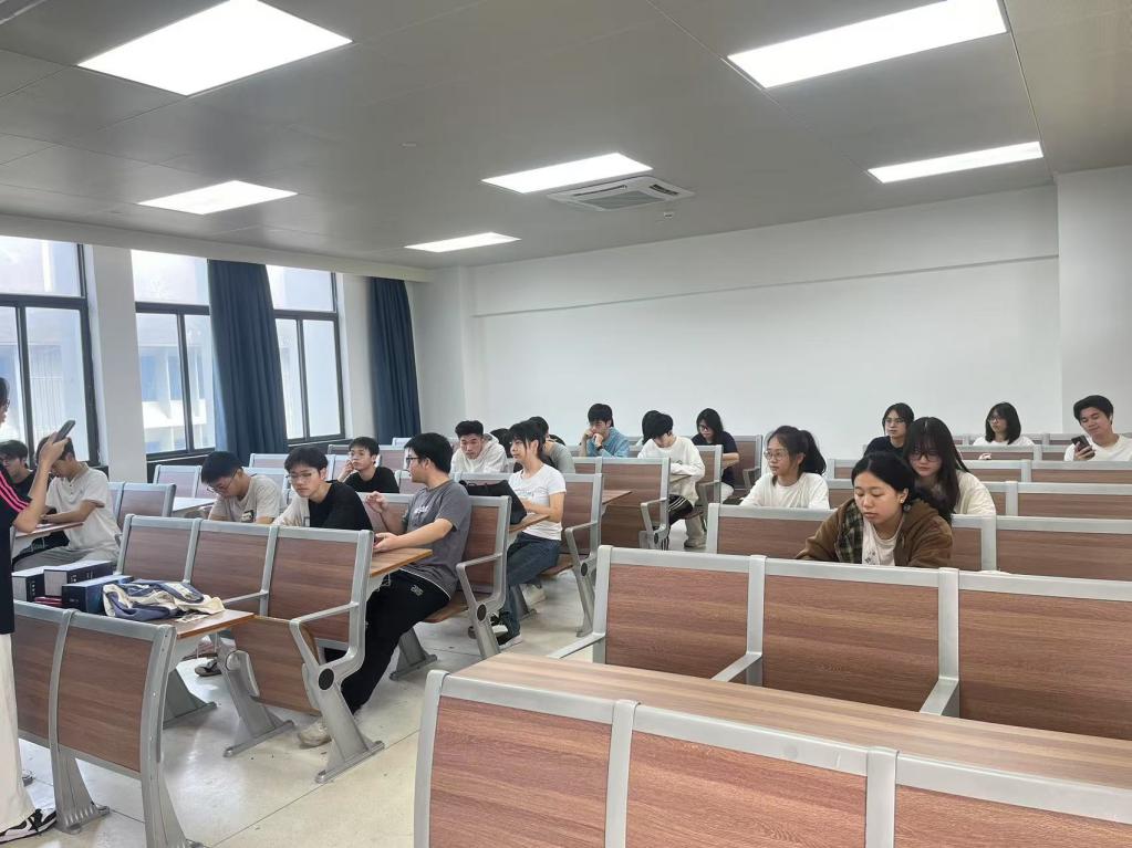 7c234b6a4a9d0a9e5fa7c70319f0ec4a_